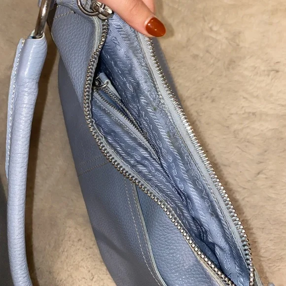 Authentic Prada bufalo pocket hobo - Picture 5 of 9